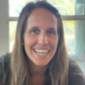 Meet your Posher, Caitlin